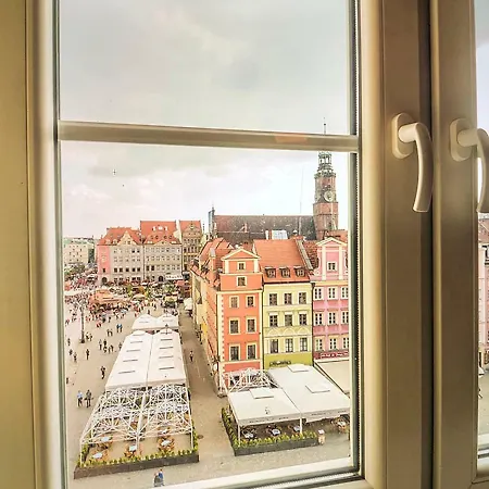 Schwarz Tiger 16 Rynek Apartman *